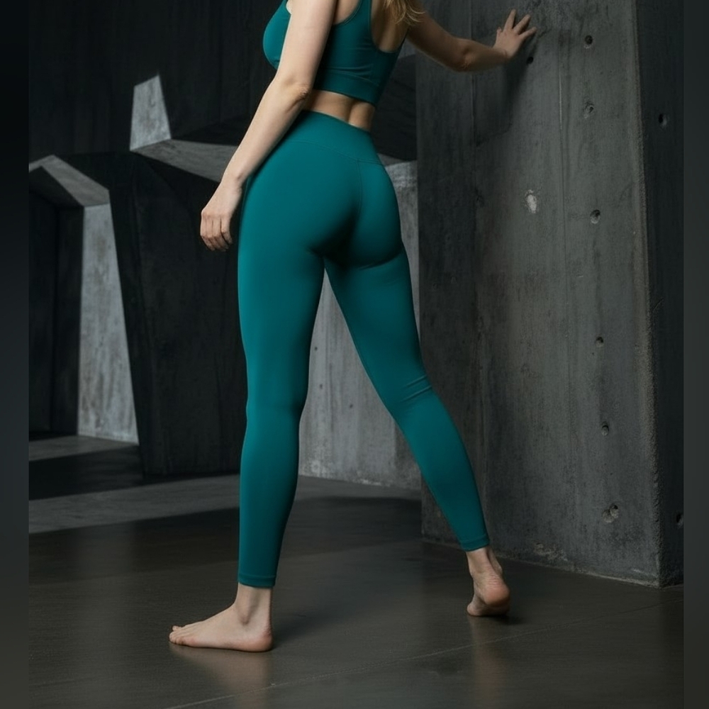 Girlfriend Collective Moss Green High Rise Compressive Leggings Size Large